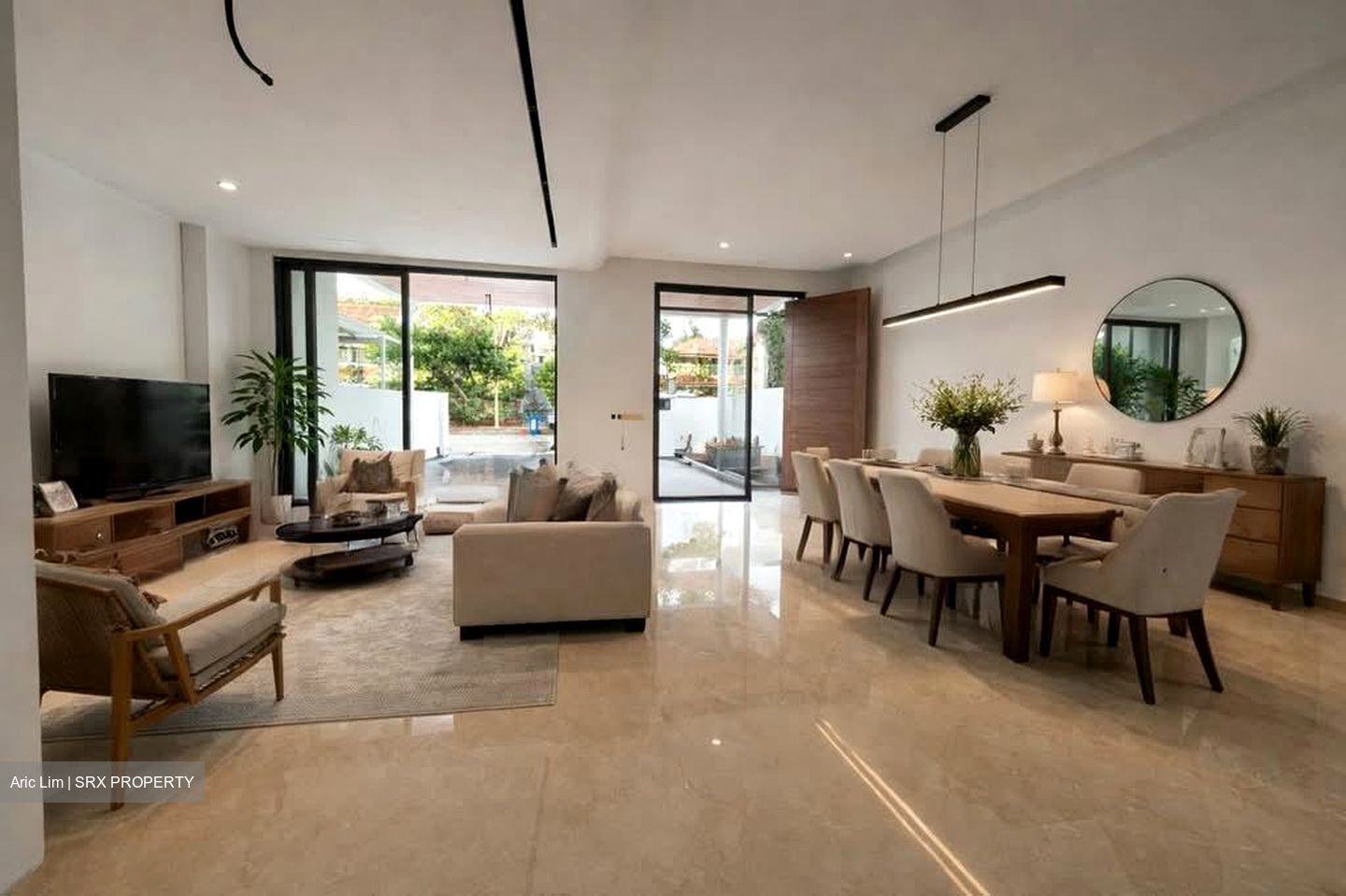 Peakview Estate (D16), Terrace #560686281
